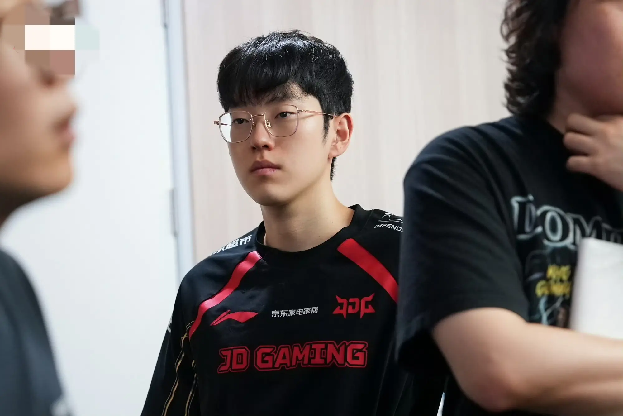 Zhuo则, 在队友的配