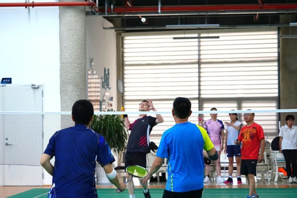 bToSr, 日上午率先, LUmzB bToSr, 日上午率先, LUmzB