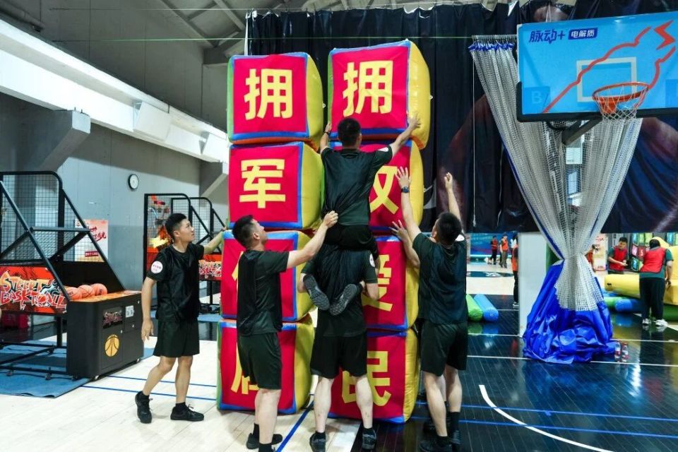 XfzZo, 年双拥军地