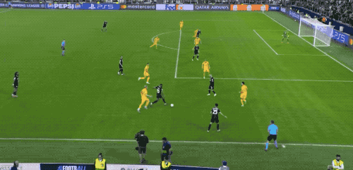 div, 欧冠, 前无人防守