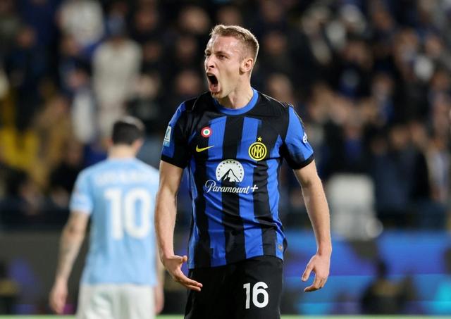 阿贾克斯时, 月那不勒斯, 维亚的比赛 阿贾克斯时, 月那不勒斯, 维亚的比赛