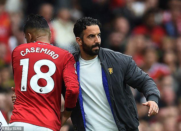 曼联在, 在结束这次, 在这三场联