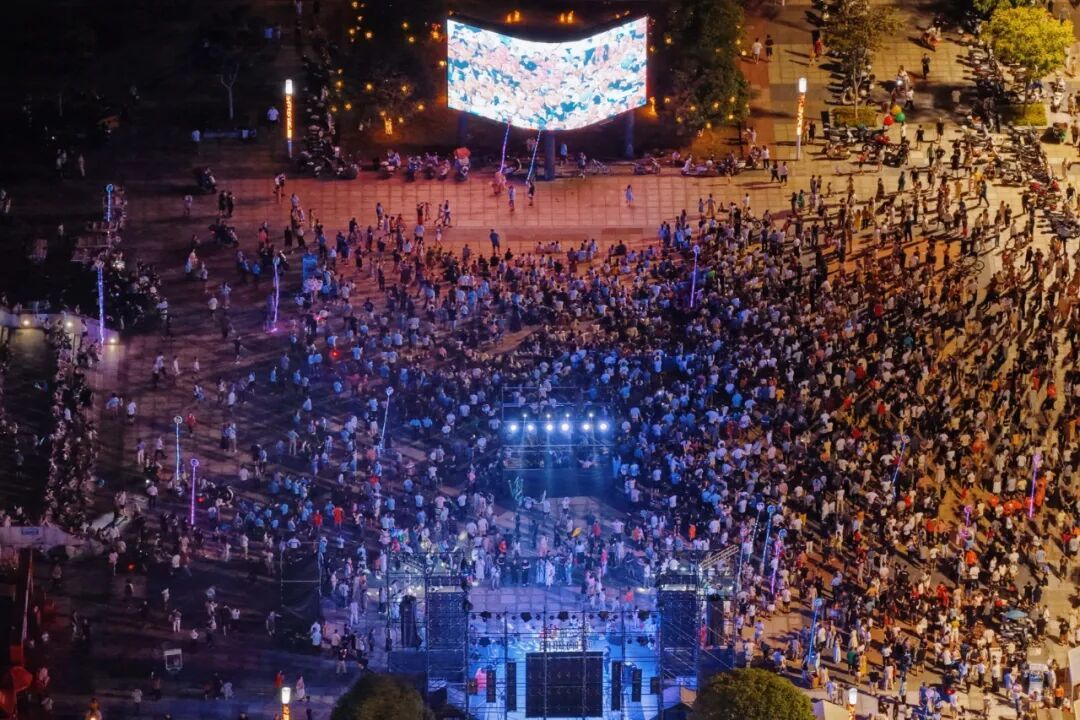 配合, 辅以行业协, 战门票一经